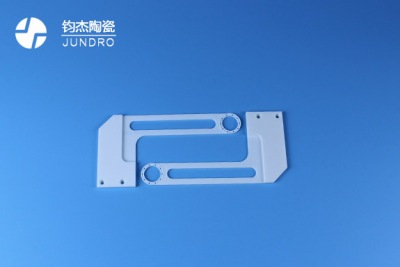 氧化鋁陶瓷結(jié)構(gòu)件對(duì)材質(zhì)有哪些要求 氧化鋁陶瓷結(jié)構(gòu)件對(duì)材質(zhì)有哪些要求