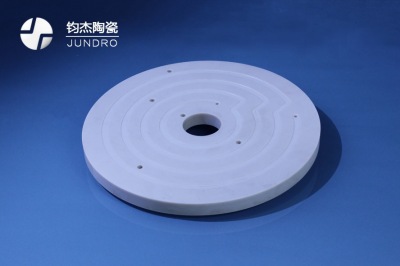 加工氮化鋁加熱盤會用到那些設備